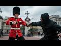 Criminal Attacks a Royal Guard With a Screwdriver—Only to Be Disarmed and Arrested Within Seconds!