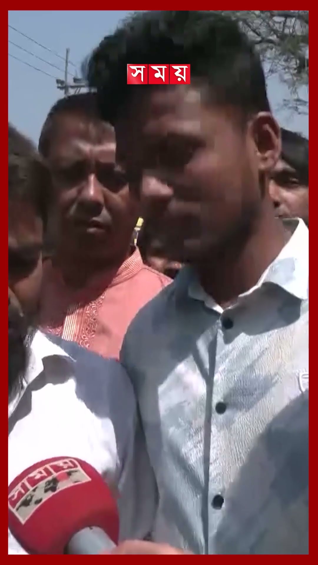 কাফনের কাপড় পরে মহাসড়কে লবণ ফেলে বিক্ষোভ #saltworker #protest #coxsbazarnews #somoytv #shorts