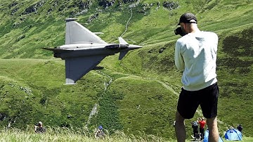 🇬🇧 Epic RAF Typhoon 3-Ship Rip Through Welsh Canyon - Mach Loop Wales 2025
