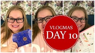 Vlogmas Day 10 2016 | Whats In My Bag ???