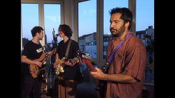 Atomic Fruit – Sure (live in the living room)