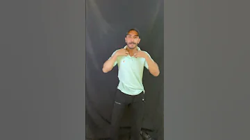 لا انت عيل قليل الادب 
