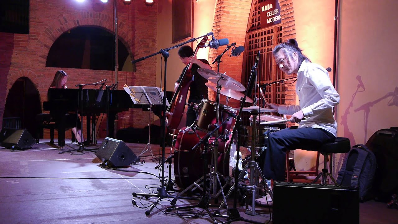 Asian jazz trio at Sant cugat Jazz festival in Barcelona Jazzenviu