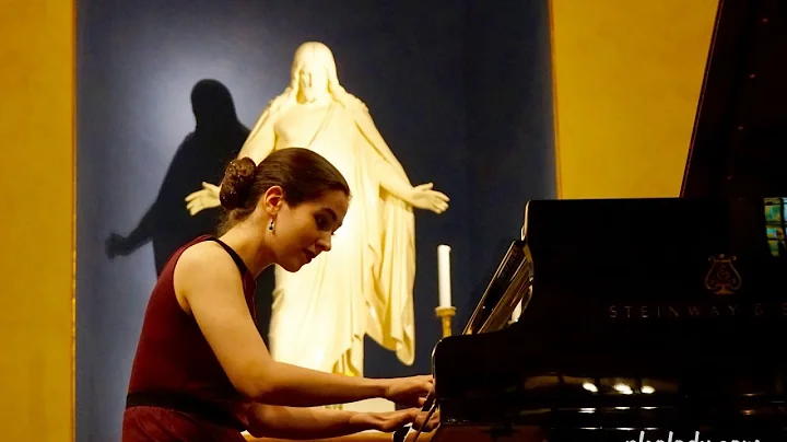 F. Chopin Waltz op. 18 - Judith Valerie Engel (live)