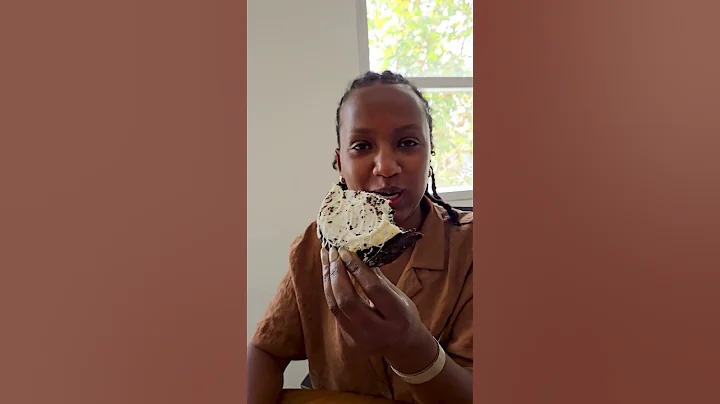 Trying Benson Boone's Crumbl Cookie