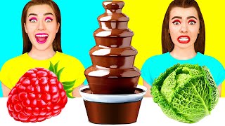Rica vs Pobre Desafío De Fondue De Chocolate | Come Solo Dulce 24 horas por CRAFTooNS Challenge