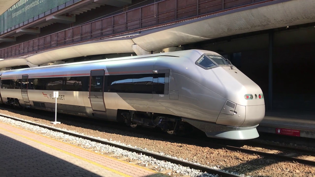 FLYTOGET Airport Express train, Oslo Norway - 07/08/2019 - YouTube