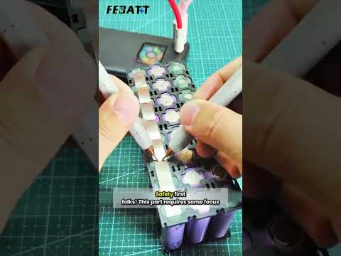 Free Power! DIY 12V Lithium ion Battery From Used Cells