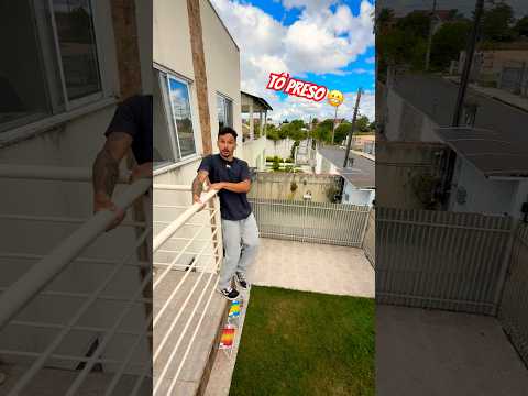 Fiquei preso na sacada