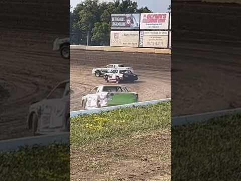 Takin it Easy - Deer Creek Speedway, Dirt Track Racing