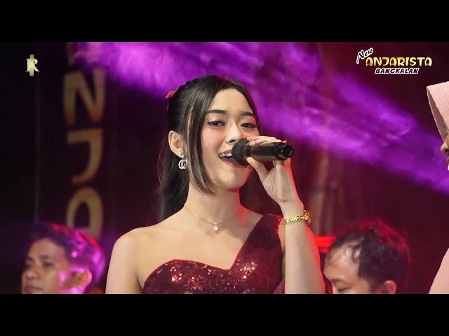 LUAR BIASA PENAMPILAN ( TIARA AMORA ) MENGEJAR BADAI - NEW ANJARISTA - LIVE BANGKALAN class=