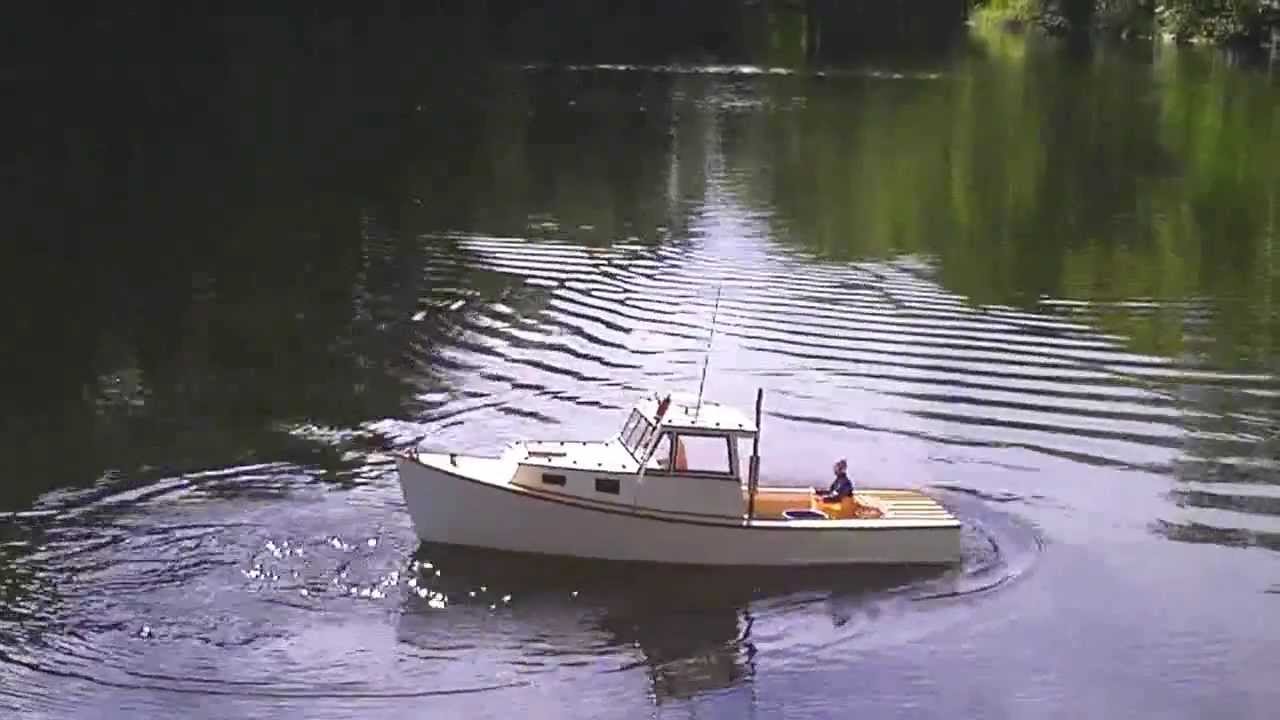 RC Boothbay lobster boat Whim with crew - YouTube