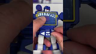 Soundwaves articulation any good?  #transformers #actionfigures