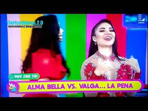 Pamela Franco vs de baile con Karla Tarazona