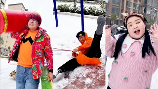 Snow in Xiaolongbao fat girl & mom + grandma join. #FamilyEdu #KidsEdu #GrandmaLollipop