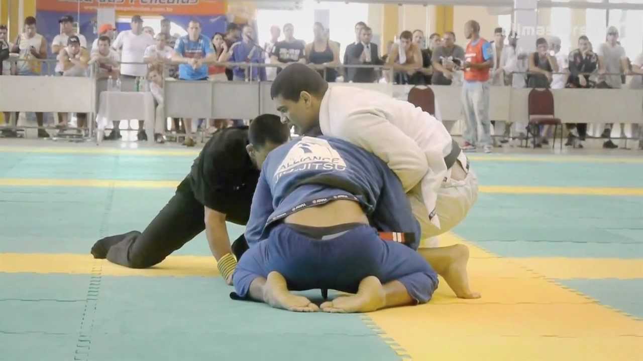 Bernardo Faria vs Braga Neto - Sul-Americano de Jiu-Jitsu 2011