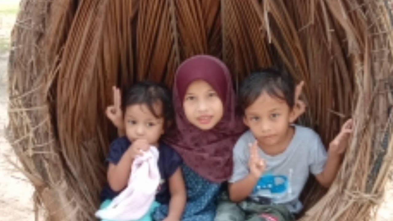 Review Kampung Agong (ep. 16) - YouTube