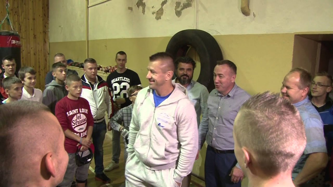 Tomasz Adamek odwiedził kibiców w Chojnowie