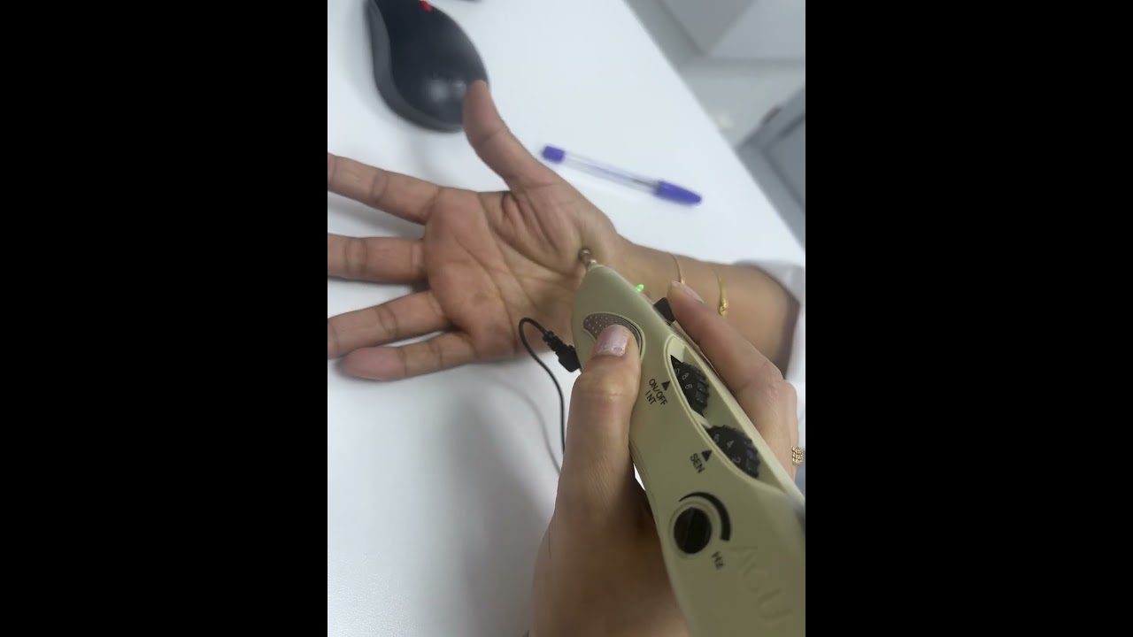 Electro acupuncture pen