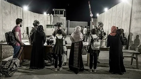 France 24 in Kabul : Evacuation flights from Afghanistan resume • FRANCE 24 English