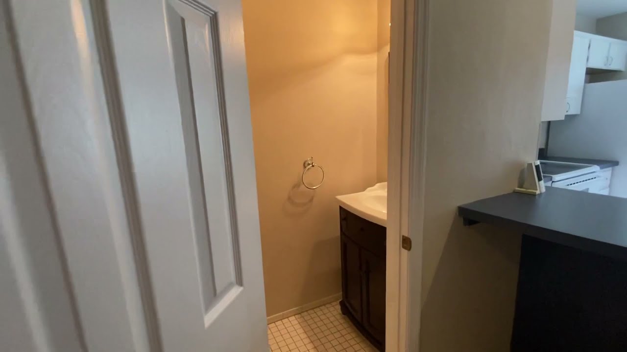 6138 SW 8th Lane Beautiful 2 bedroom townhome in Shell Rock Villas