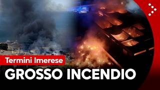 Incendio nell'area industriale di Termini Imerese, capannoni in fiamme: vigili del fuoco in azione