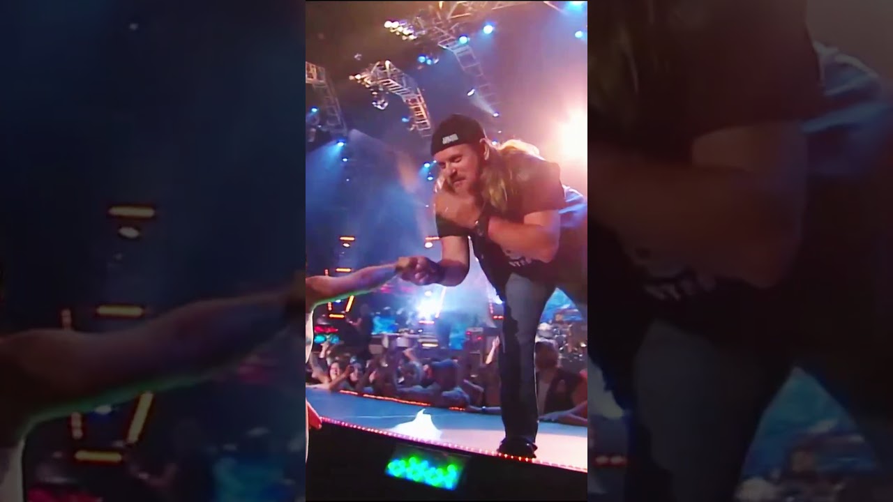 This Tribute Sounds Like the Real Thing 😳🎤