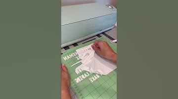 How to make a shirt with your Cricut and HTV (iron-on vinyl) #cricuttutorials #cricuttips #htv