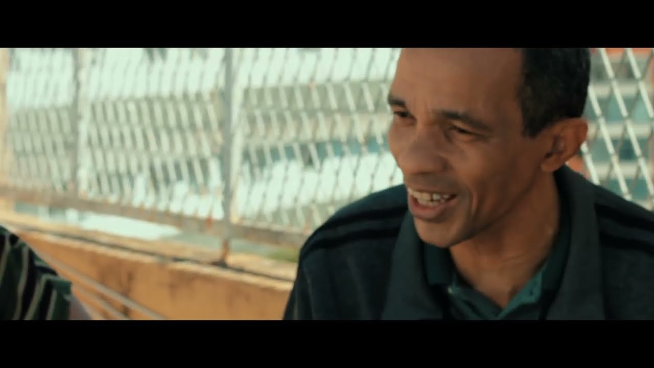 Fatos na Praça Cruz Vermelha (2022) | Documentário