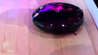 CES 2011: LG's Homebot robot vacuum can also feed your dog