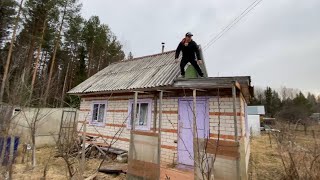 Друзья купили дачу 🏚️ Дачные приключения 😂от хлама до уюта 🏡