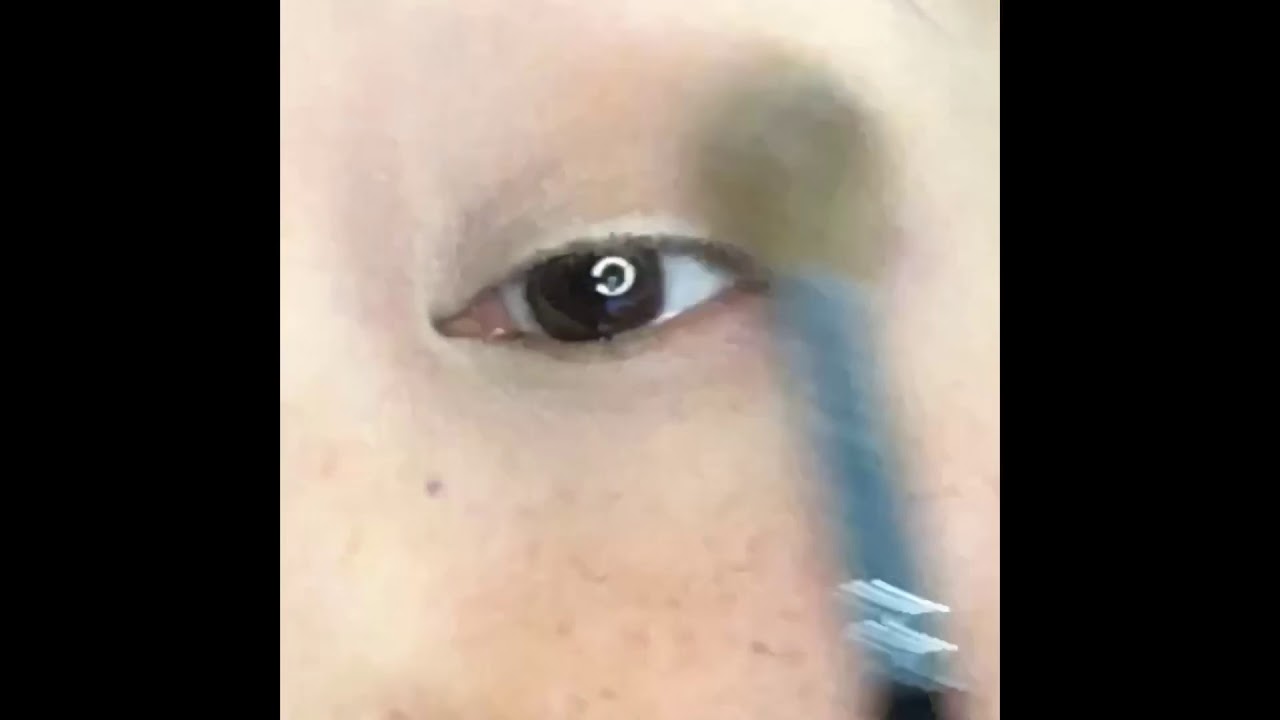 Summer sunset eyeshadow look using Viseart Golden Hour and Coy Palettes