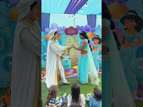 Show De Jasmine Y Aladdin