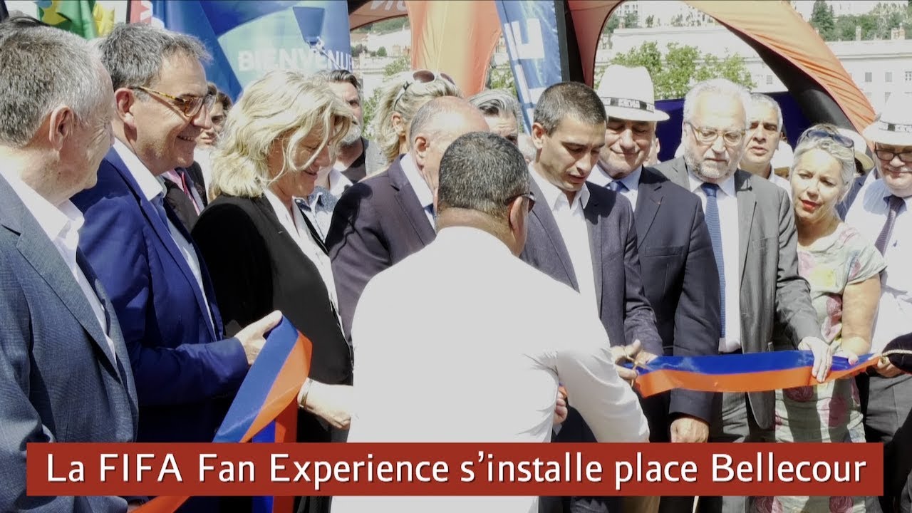 La FIFA Fan Experience s'installe place Bellecour YouTube
