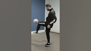 Bernardo Silva learns freestyle trick in literal seconds...