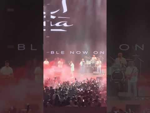متقلقش عمرو دياب لايف من حفل الرياض متقلقش عمرو دياب