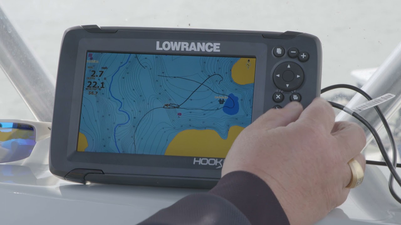 Lowrance HOOK2 9 - 9-inch Fishfinder with TripleShot Transducer and US /  Canada Navionics+ Map Card