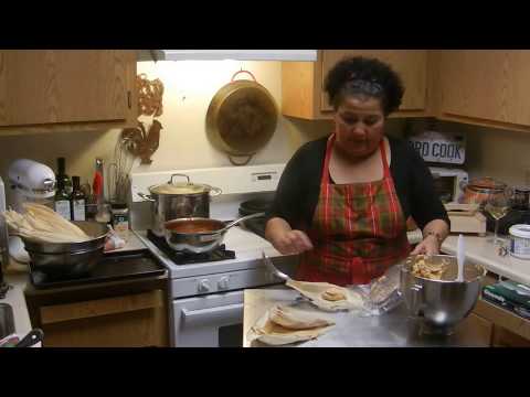 How to Spread Masa on a Husk! Fun Cooking with Mary!