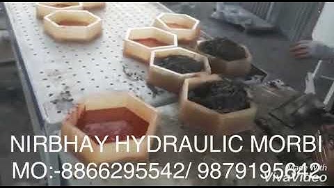 vibrating table paver block machine