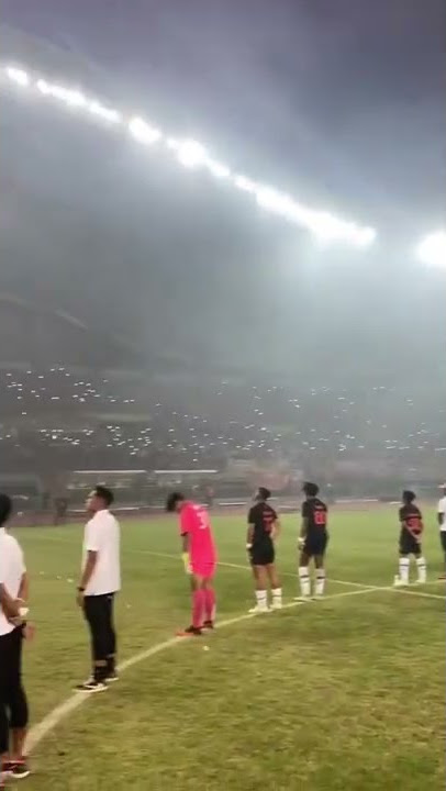 anthem persija vs sabah dari tengah lapangan