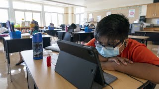 CDC now recommends K-12 students keep 3 feet of distance in class, if there’s masking