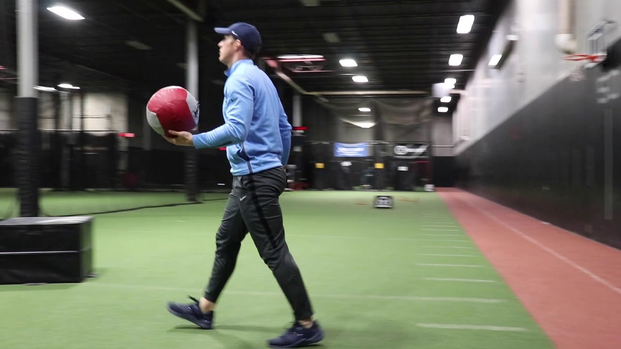 Med Ball Momentum Rotational Press - YouTube