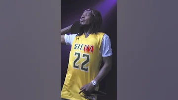 FETTY WAP - TRAP QUEEN LIVE PERFORMANCE 😲🔥