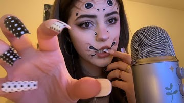 SPIDER ASMR 🕷️🕸️ (mouth sounds, mic scratching, nail clacking) 