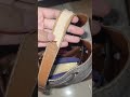 Untungnya ada tali tas selempang kulit