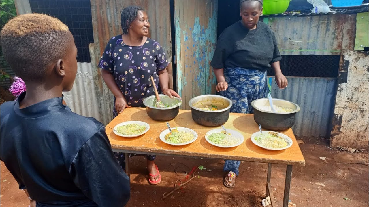 Cooking Rice and Peas the African way/Village life in Africa - YouTube