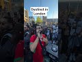 مغني مغربي ديستانيكات في شوارع لندن 