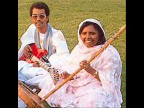 الفنانة الراحلة ديمي منت آب من امغني كافيك وآجلاج