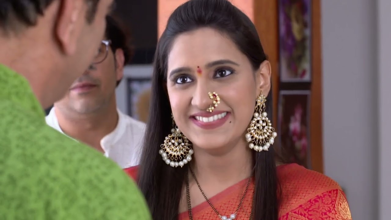 Aggabai Sunbai - Ep 52 - Girish Oak - Marathi Tv Serial - Zee5 Marathi Classics