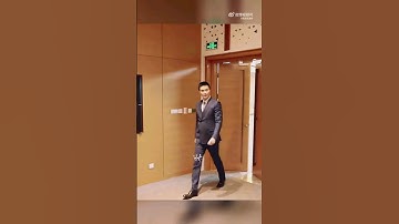 Gao Weiguang ~ really love the way he walk in The Outsider #gaoweiguang #vengogao #theoutsiders